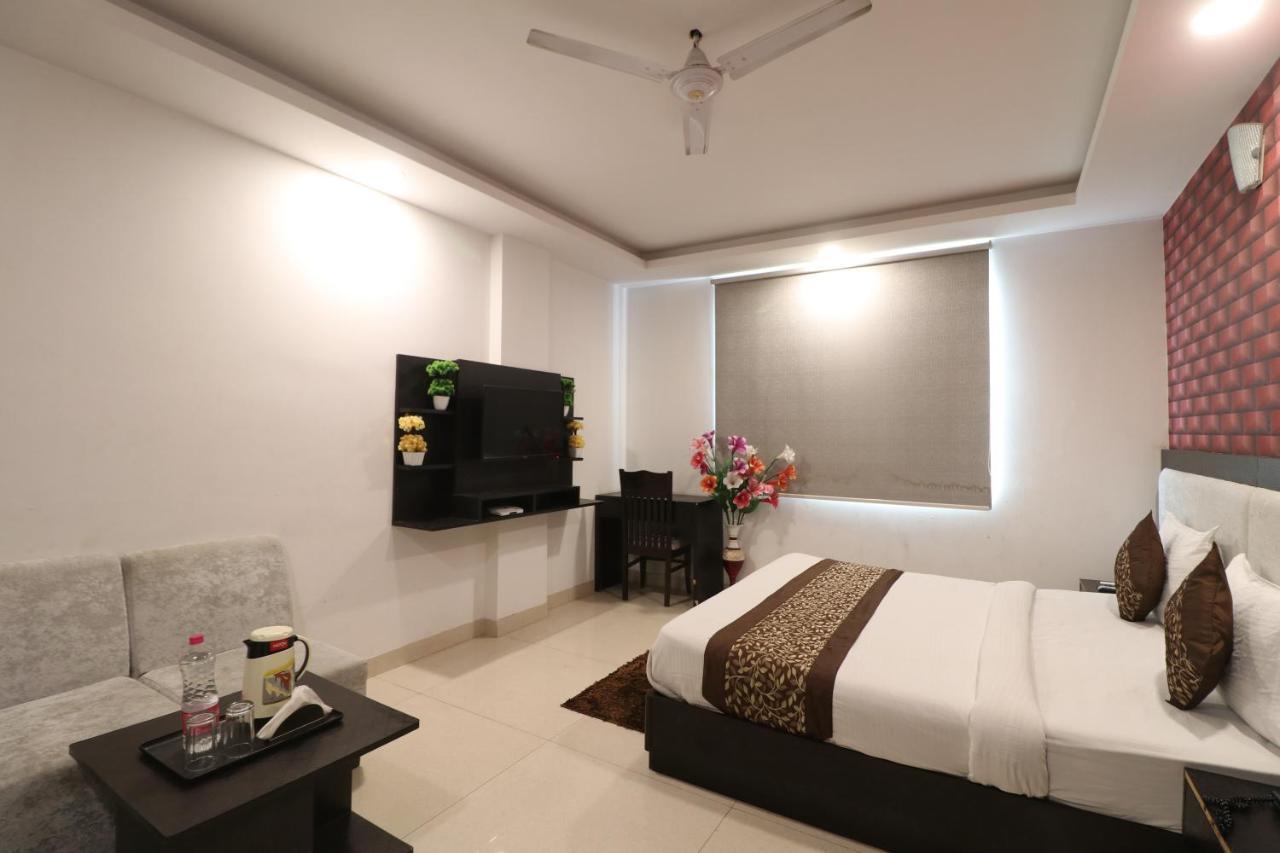 Hotel Olive Zone Near Delhi Airport นิวเดลี ภายนอก รูปภาพ