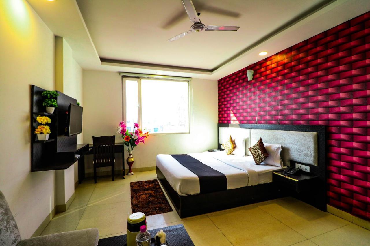Hotel Olive Zone Near Delhi Airport นิวเดลี ภายนอก รูปภาพ