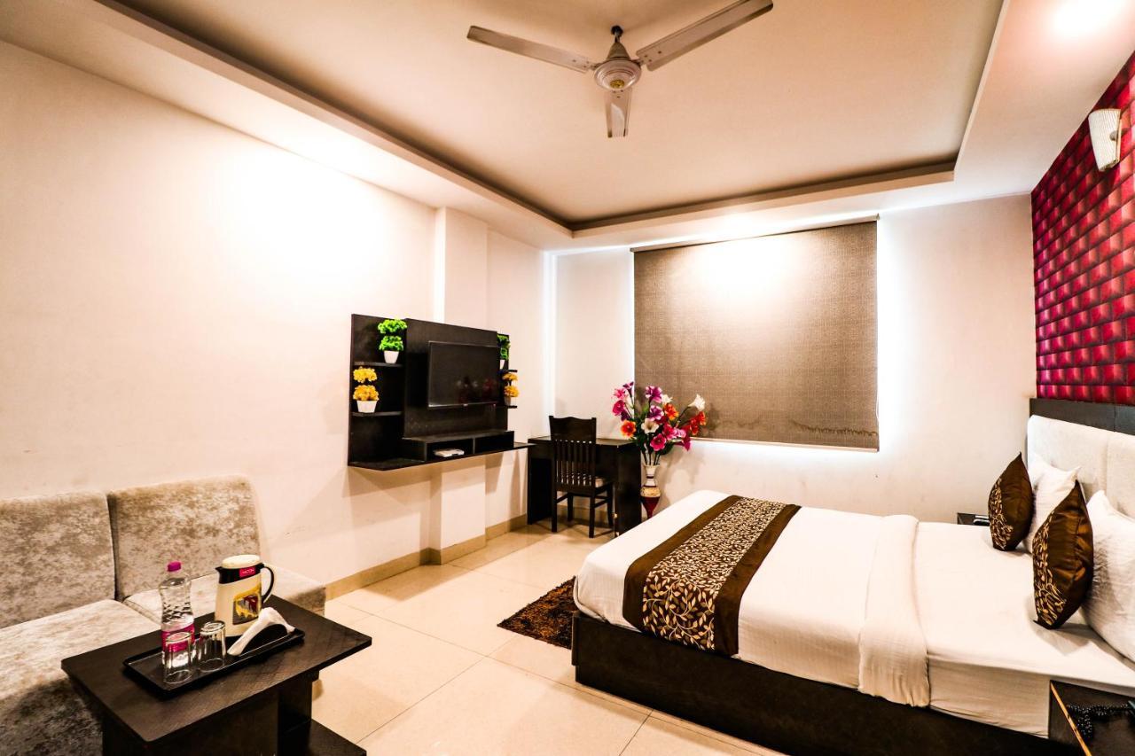 Hotel Olive Zone Near Delhi Airport นิวเดลี ภายนอก รูปภาพ