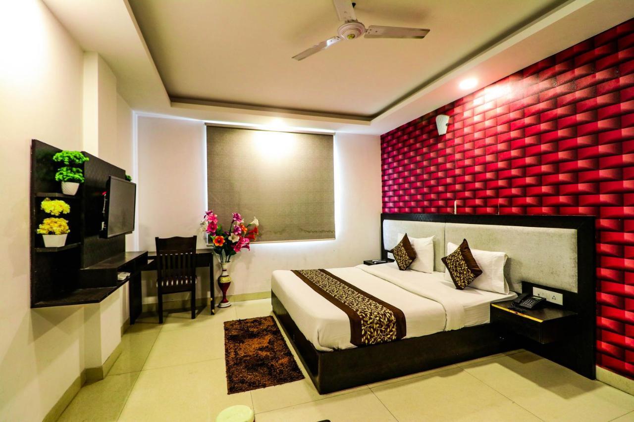 Hotel Olive Zone Near Delhi Airport นิวเดลี ภายนอก รูปภาพ