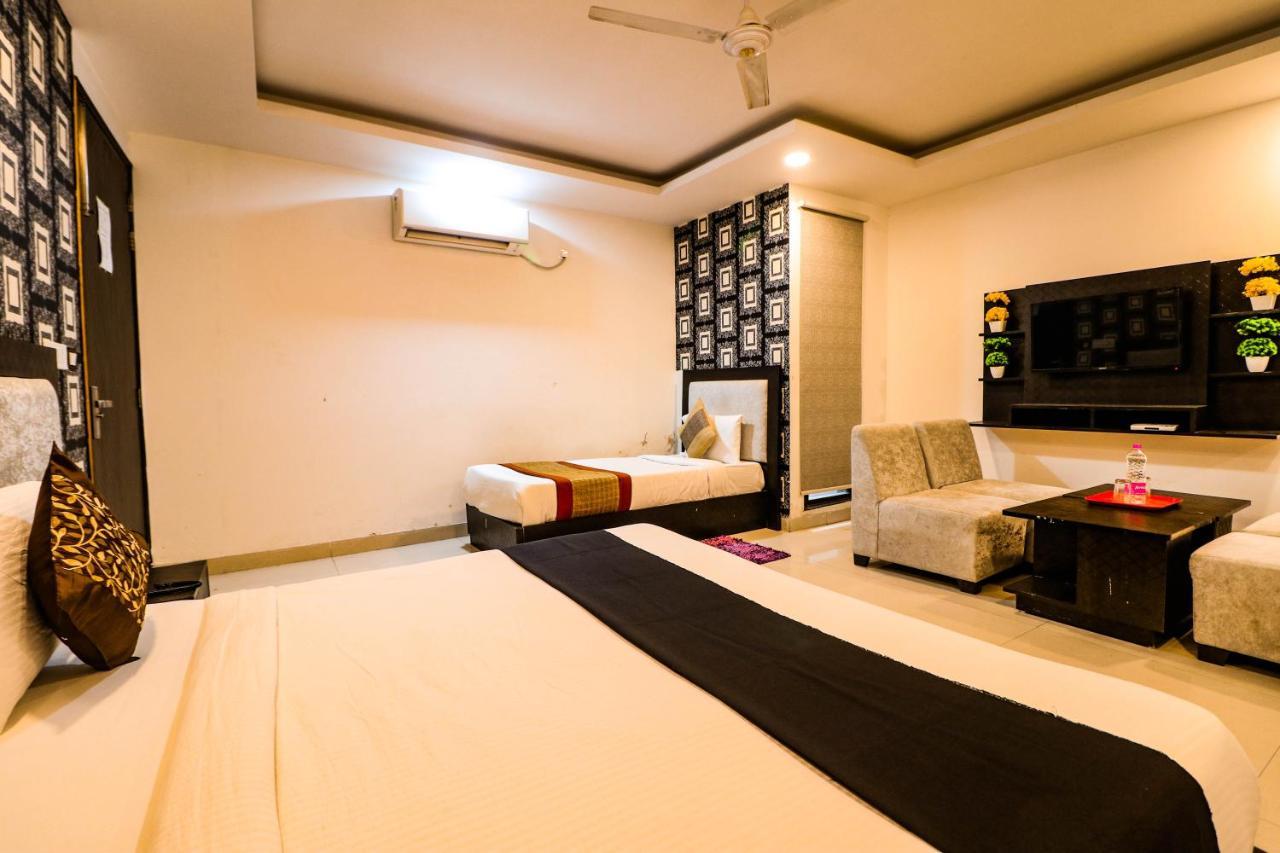 Hotel Olive Zone Near Delhi Airport นิวเดลี ภายนอก รูปภาพ