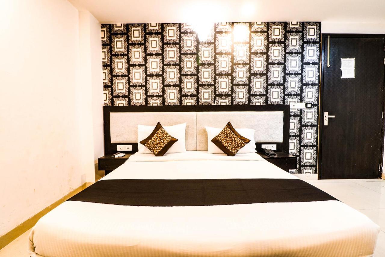 Hotel Olive Zone Near Delhi Airport นิวเดลี ภายนอก รูปภาพ