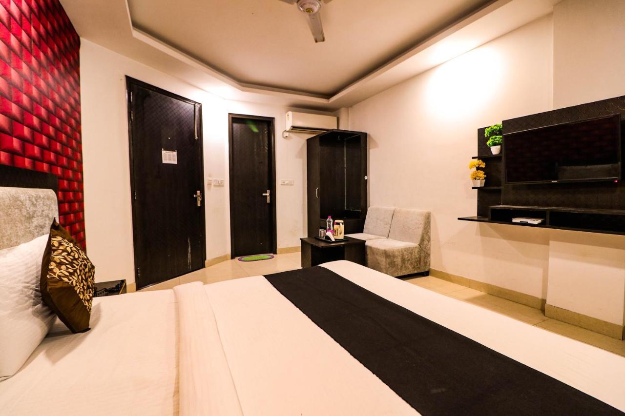Hotel Olive Zone Near Delhi Airport นิวเดลี ภายนอก รูปภาพ