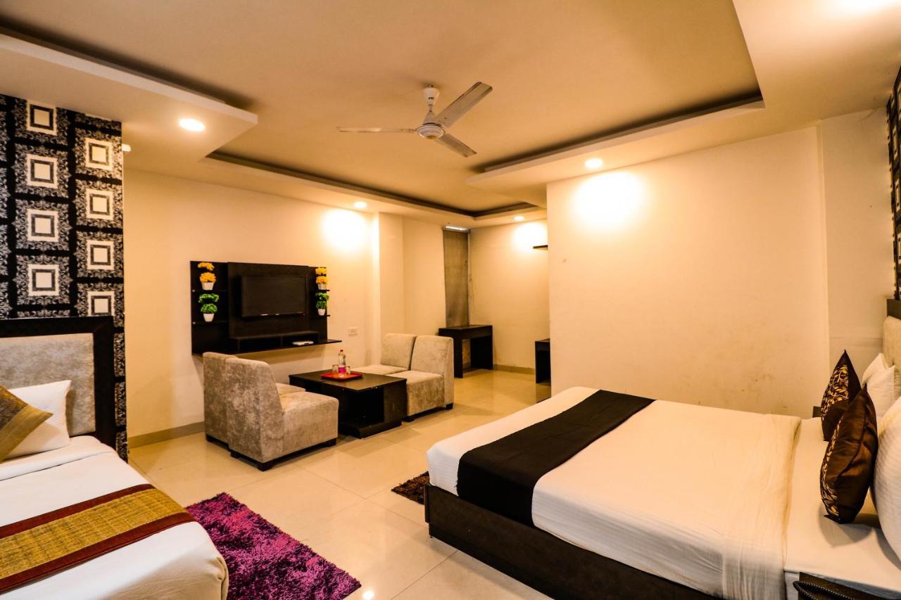 Hotel Olive Zone Near Delhi Airport นิวเดลี ภายนอก รูปภาพ