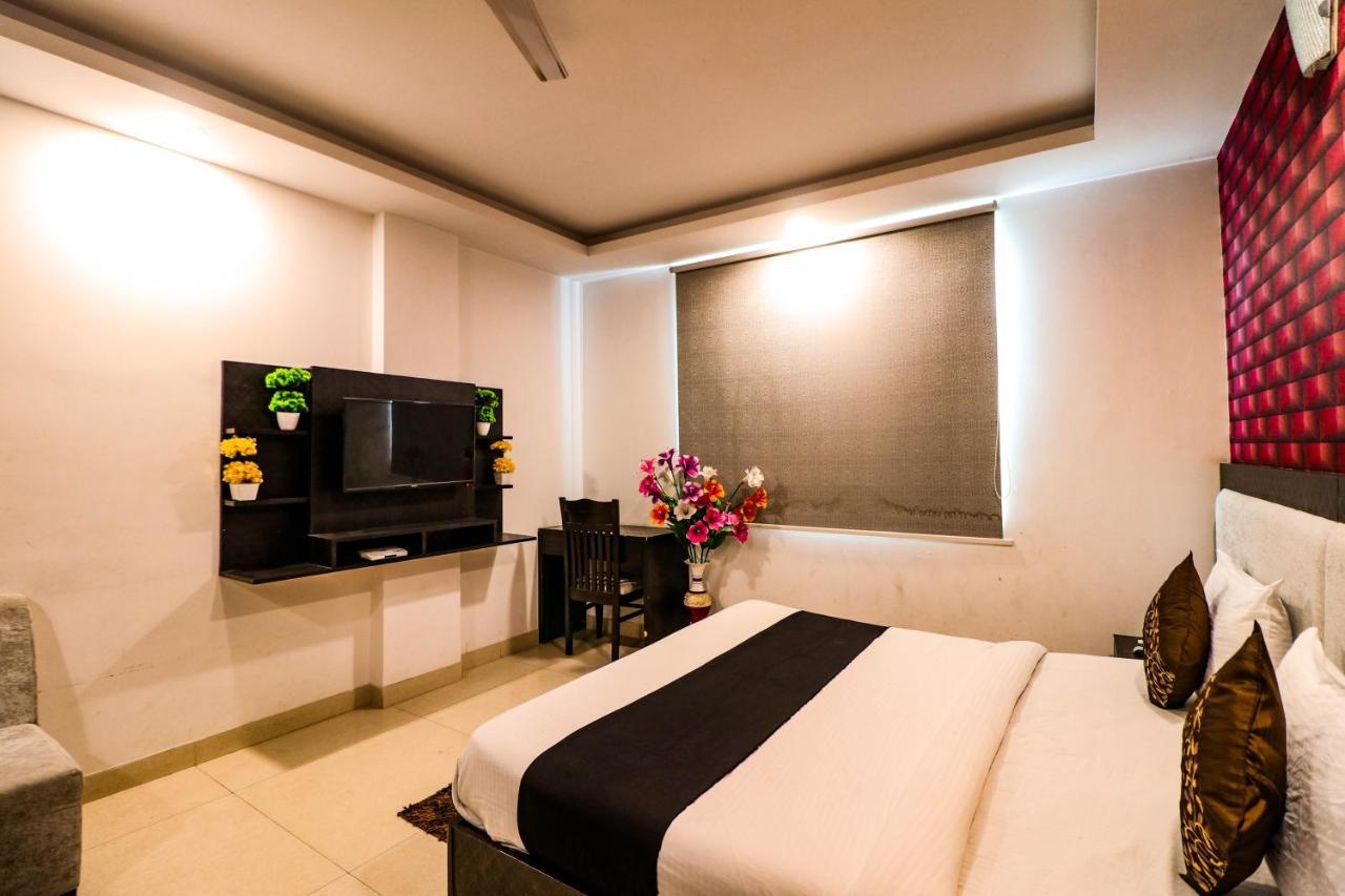 Hotel Olive Zone Near Delhi Airport นิวเดลี ภายนอก รูปภาพ