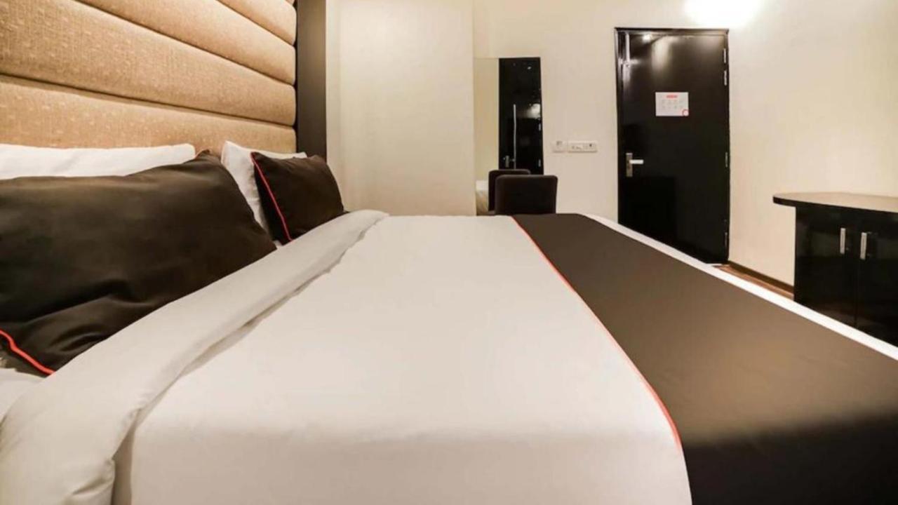 Hotel Olive Zone Near Delhi Airport นิวเดลี ภายนอก รูปภาพ