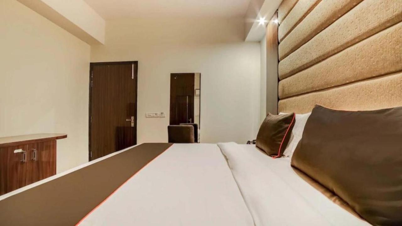 Hotel Olive Zone Near Delhi Airport นิวเดลี ภายนอก รูปภาพ